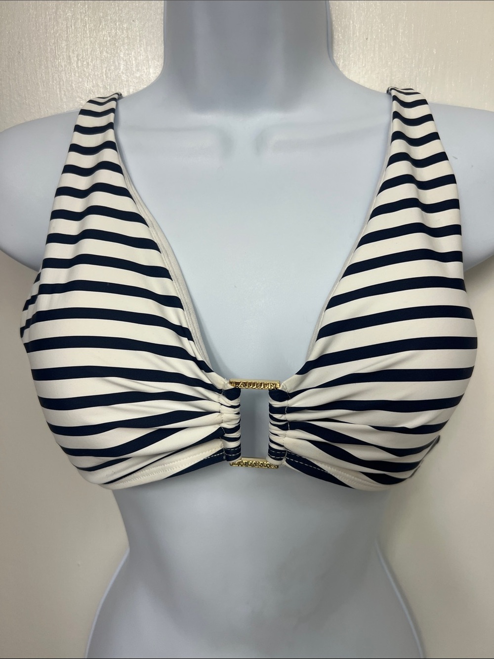 Lauren Ralph Lauren Women's Blue & White
Striped V-Neck Bikini Top Size 14